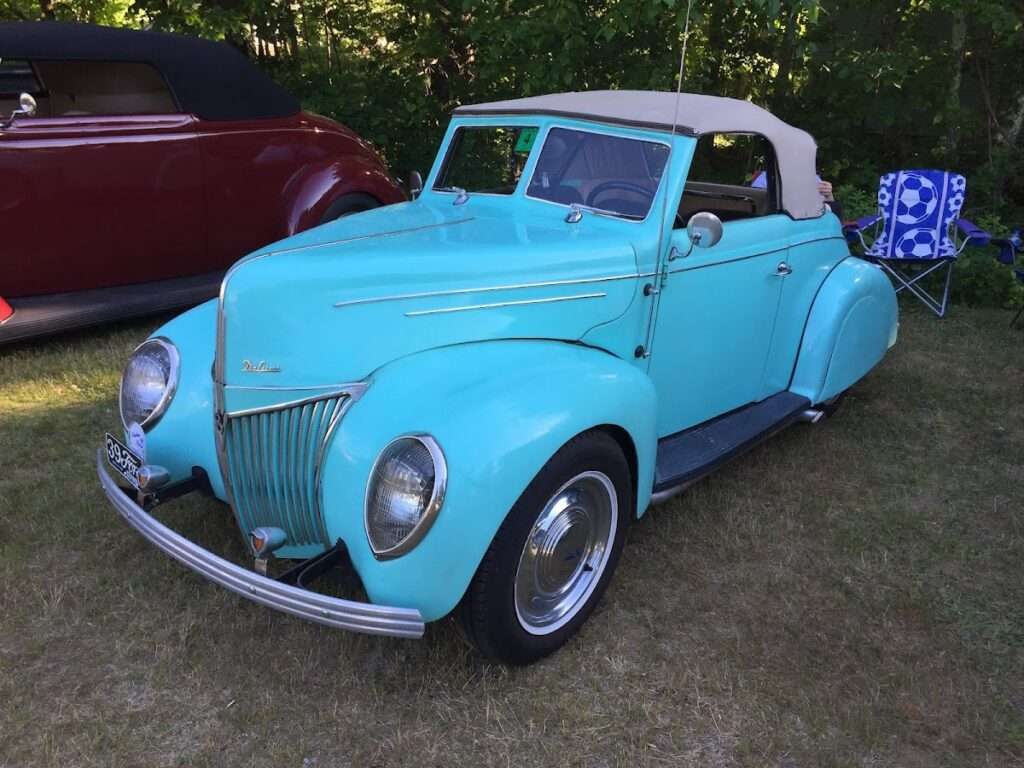 Liar's Paradise General Store & Pizzeria Photo 5