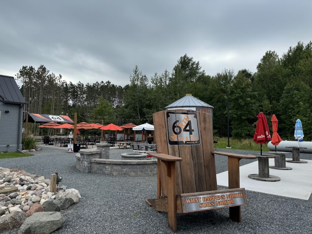 64 North Bar & Grill photo 3