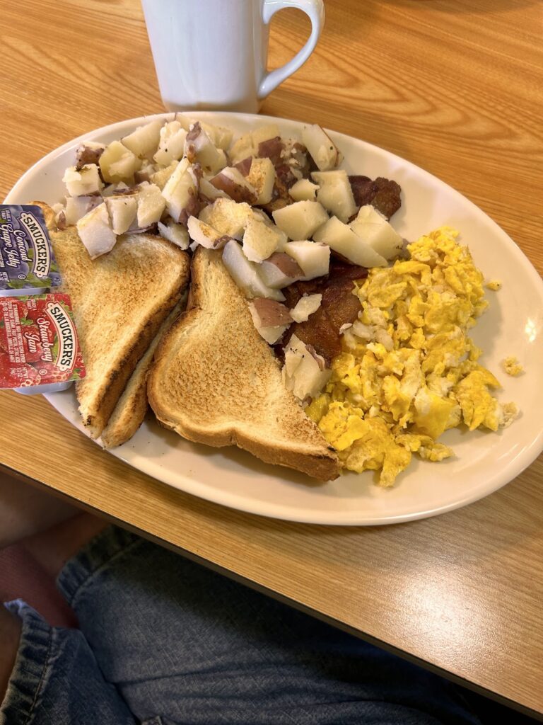 Angie’s Roadside Diner photo 5