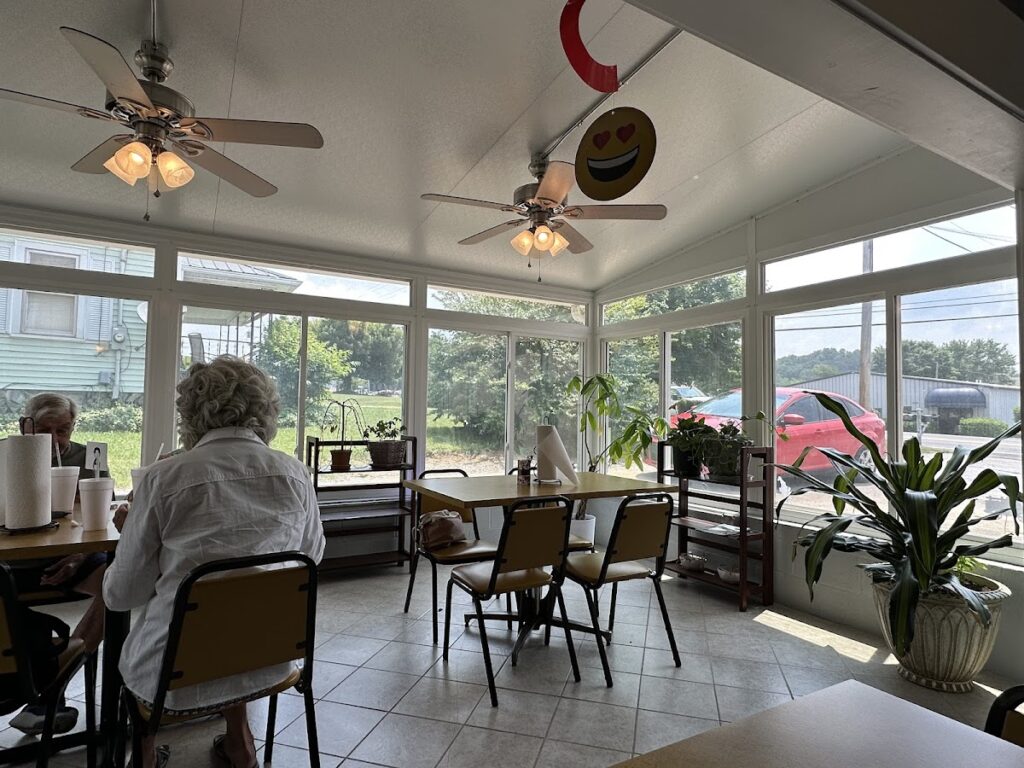 Becky’s Sandwich House photo 4