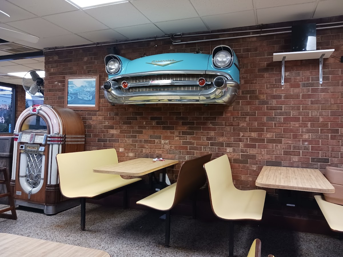 Boots' & Sonny's Drive-In