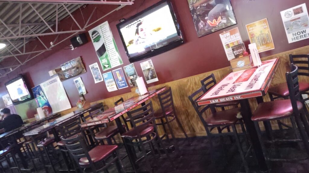 Broken Drum Bar & Grill photo 2