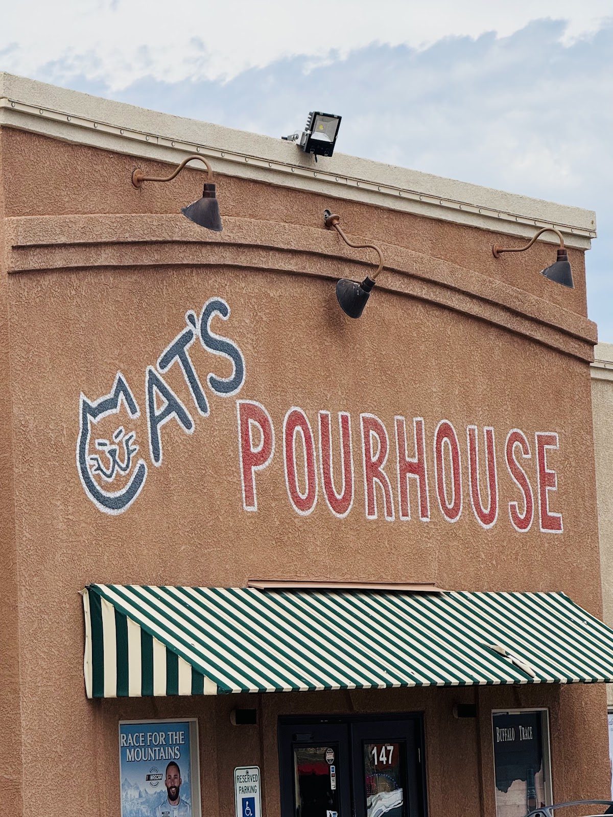 CaT's Pourhouse