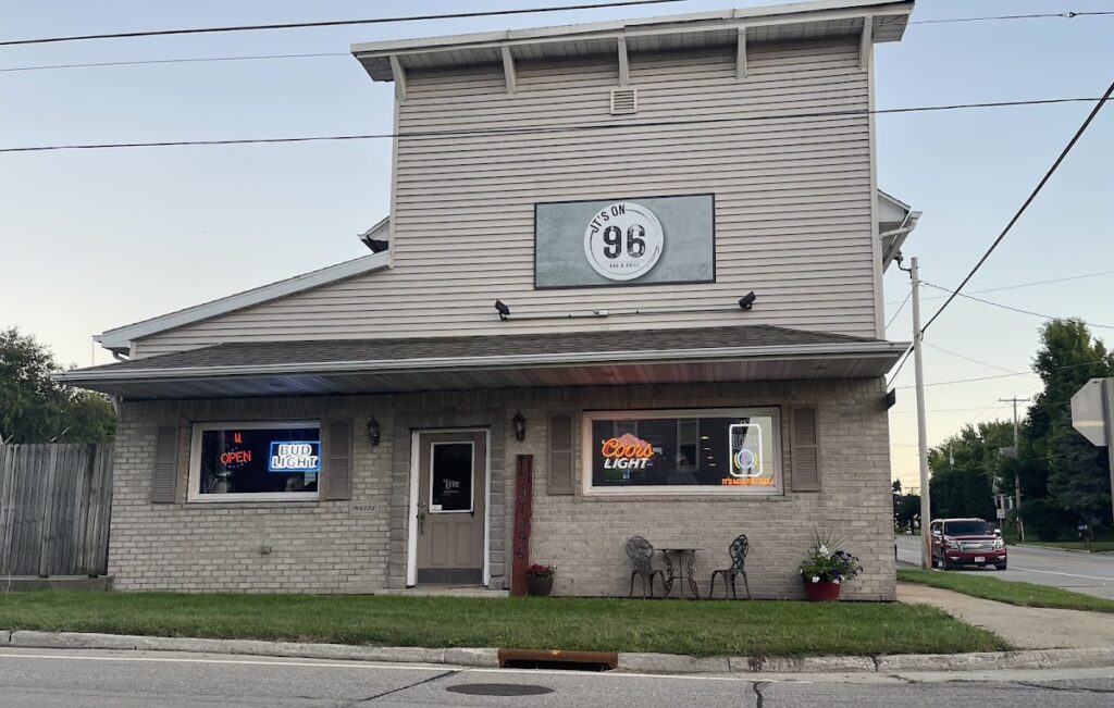 JT’s on 96 Bar and Grill photo 4