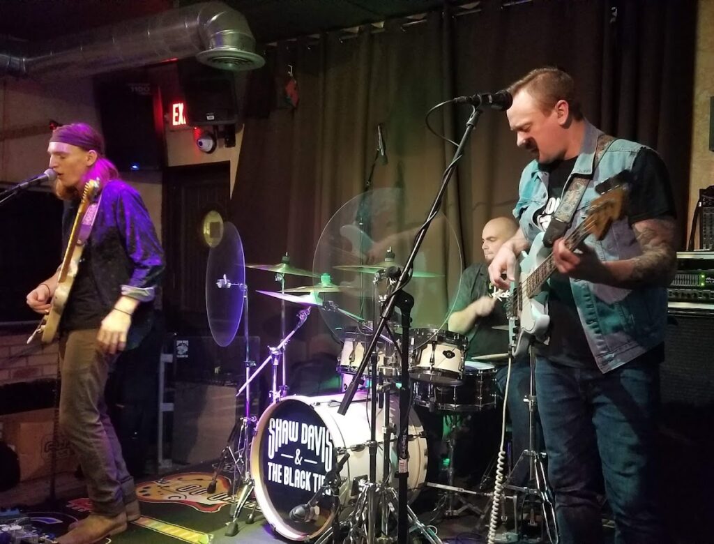 Kelly Brothers Irish Pub photo 4