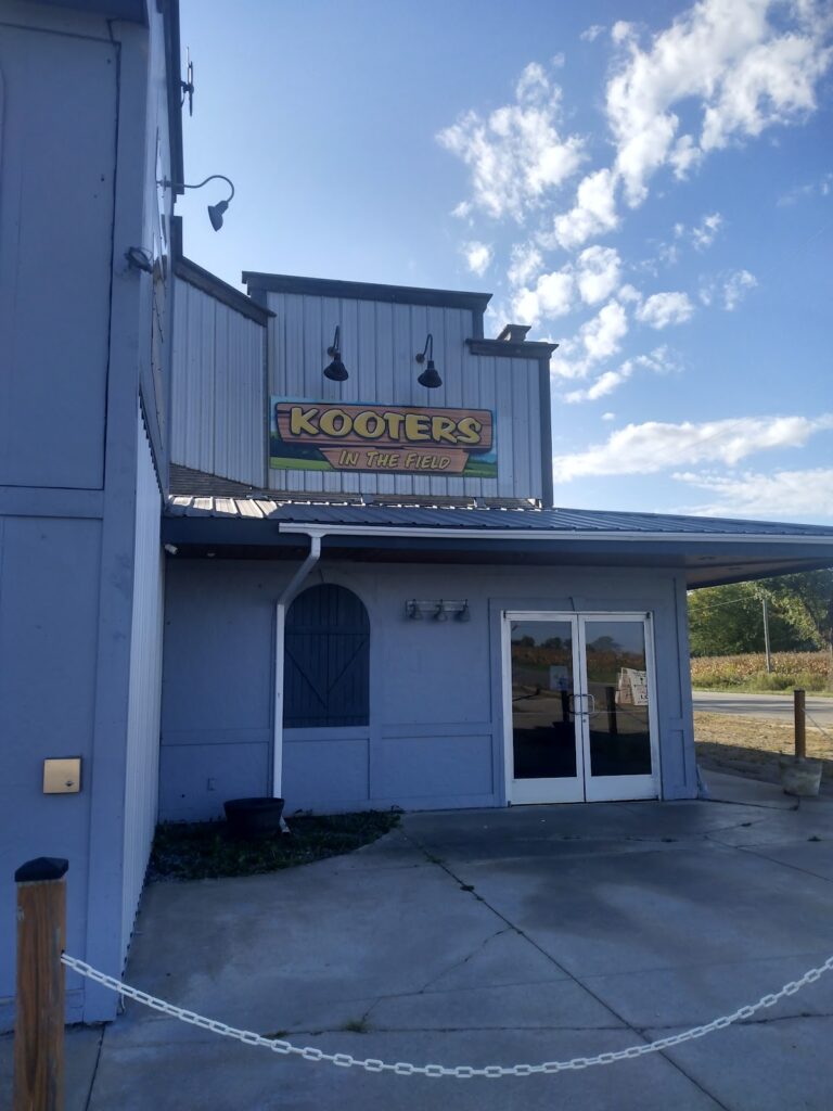 Kooters in the Field photo 4