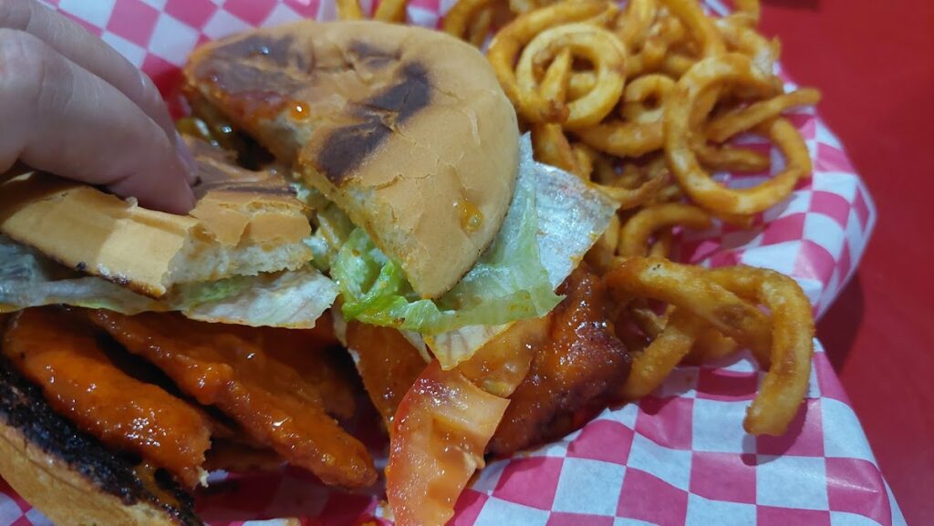 Las Alitas Sports & Wings – Escobares photo 2