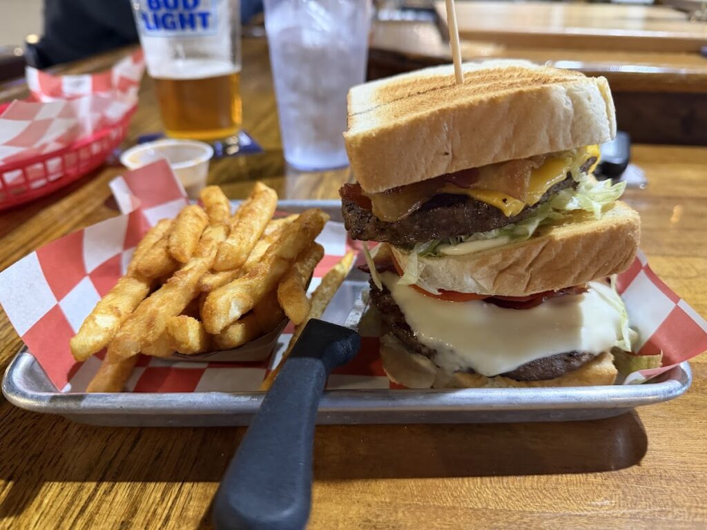 Logger’s Lounge photo 4