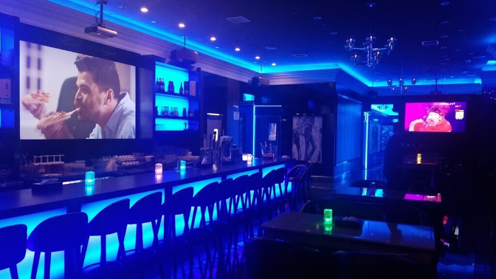 Luxy Karaoke Lounge & Bar photo 2