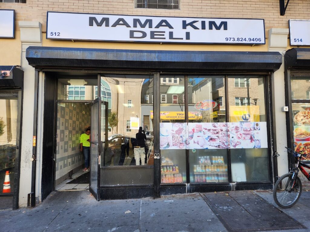 Mama Kim Deli banner