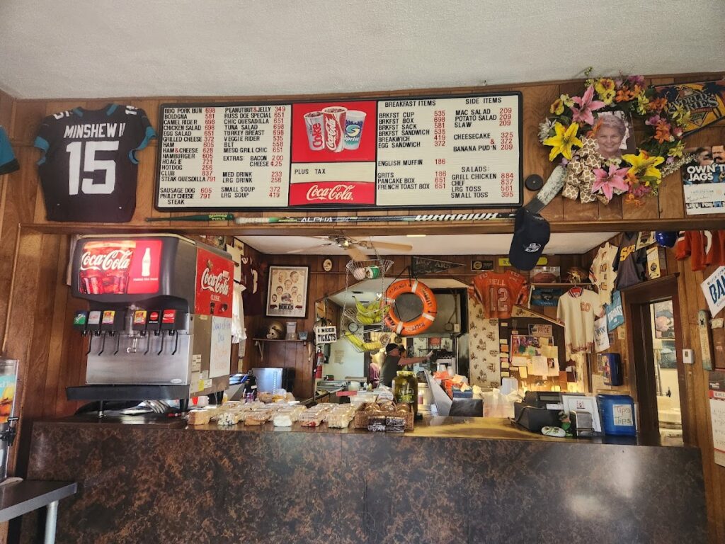 Russ Doe’s Sandwich Shop photo 4