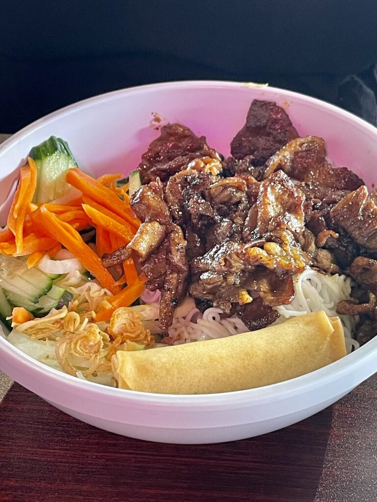 Tyummi Cafe & Pho Bowl photo 6